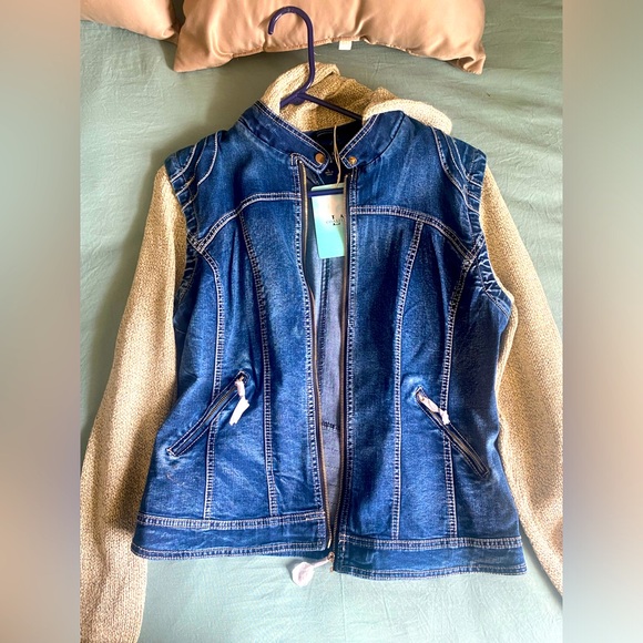 Jackets & Blazers - LA‎ Coalition Jean jacket